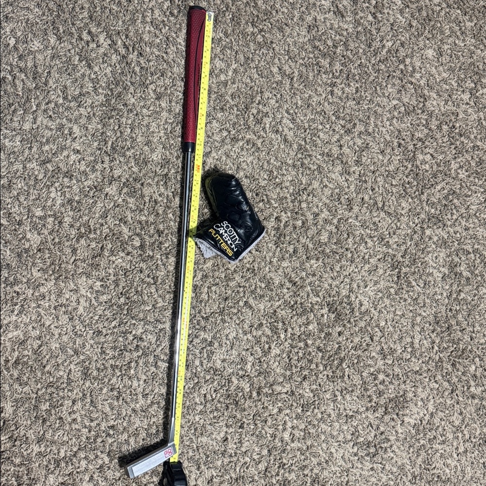 Titleist Scotty Cameron GOLO Putter with Silver and Red - Picture 11 of 12